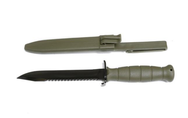 Glock Field Knife / Saw Back - Battle Field Green (Pkg'd) Glock Field Knife / Saw Back - Battle Field Green (Pkg'd)