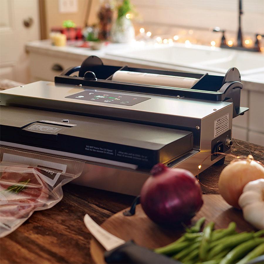 LEM MaxVac 500 Vacuum Sealer w/Bag Holder & Cutter LEM MaxVac 500 Vacuum Sealer w/Bag Holder & Cutter